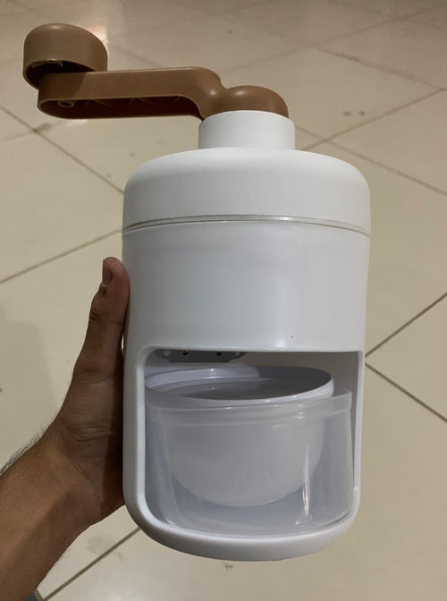 Manual Ice Shaver Crusher For Home And Kitchen Use